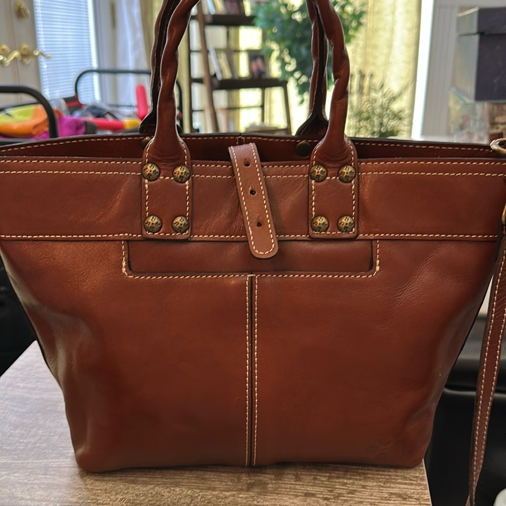 NWT Patricia Nash Large Satchel in Tan/Camel